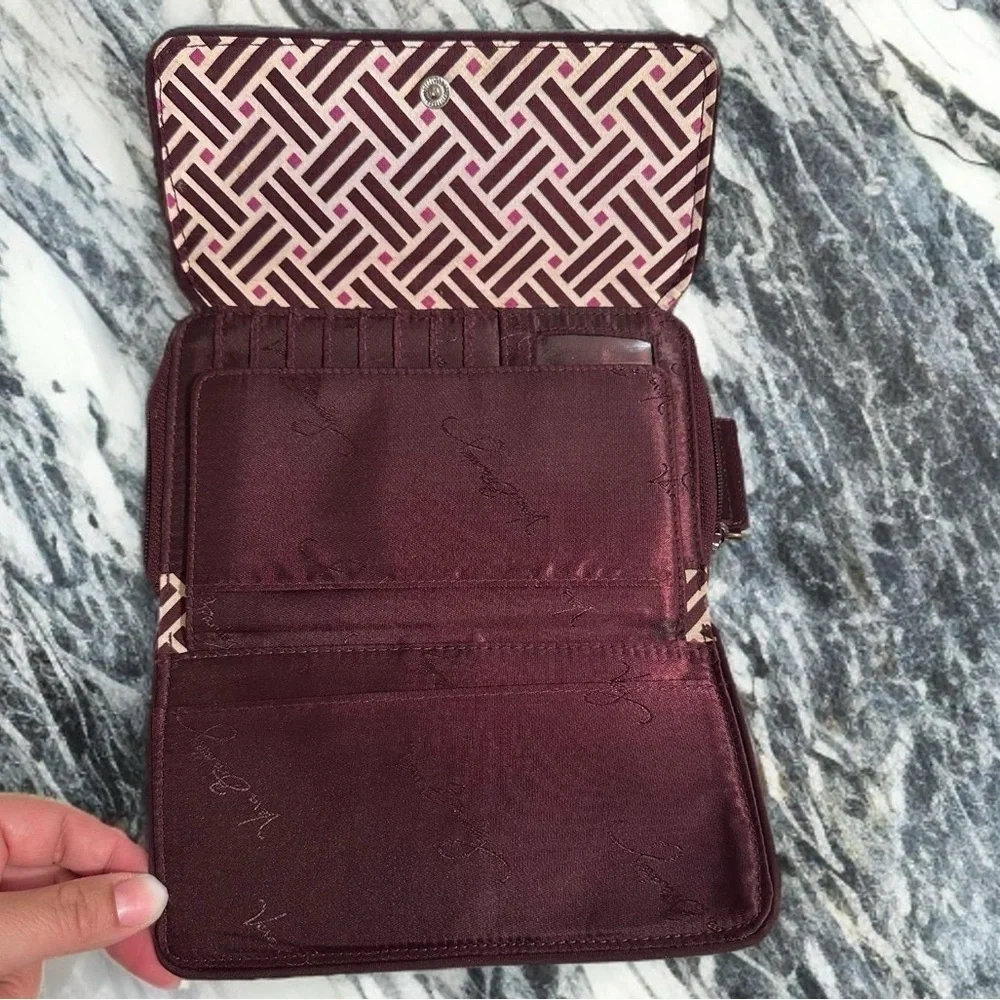 FREE* Vera Bradley Ultimate Trifold Accordion Wallet Rehabbed Floral Accents GUC - Picture 9 of 17
